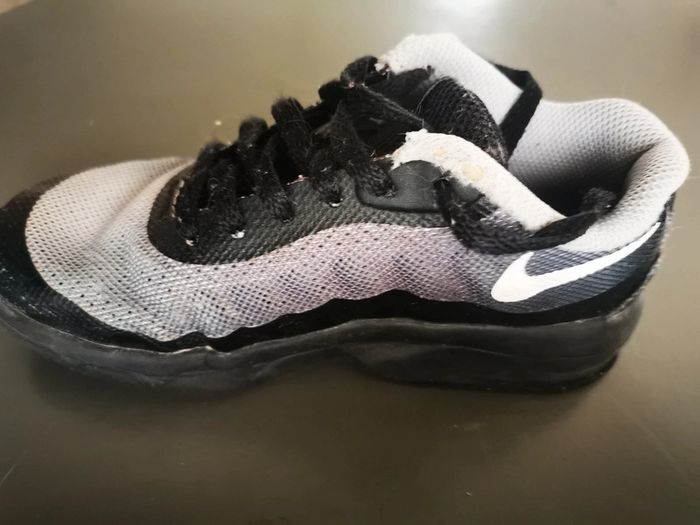 Basket Nike Air pointure 28 - photo numéro 3
