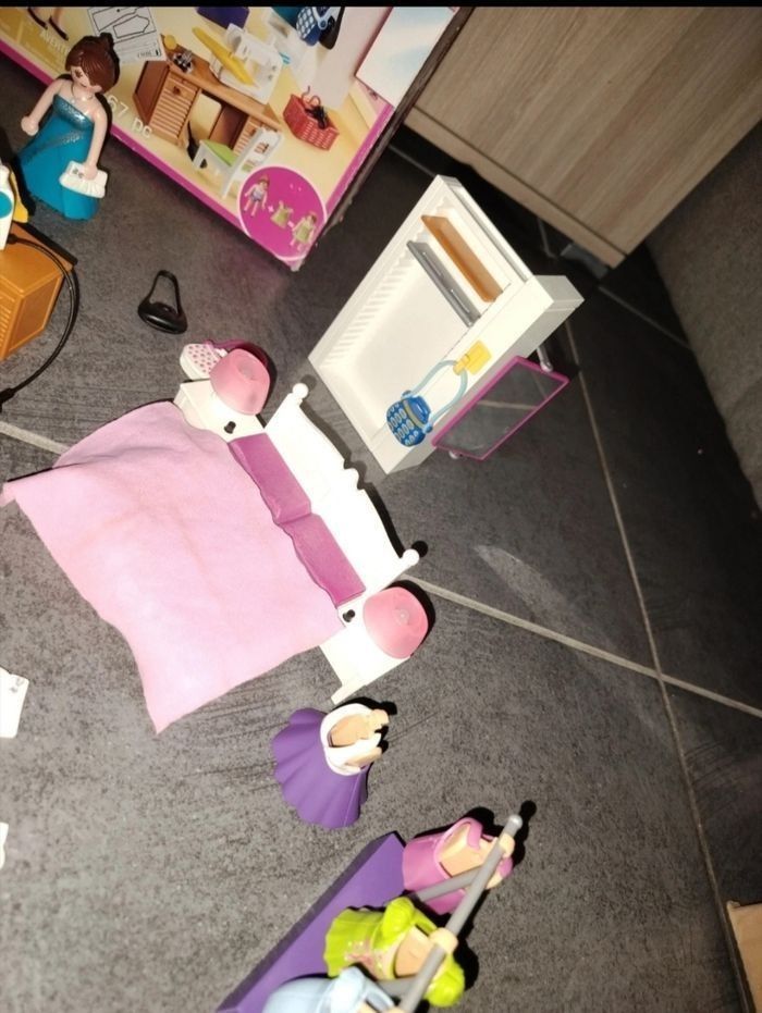 Lot de playmobil 70208 complet la chambre avec dressing - photo numéro 6