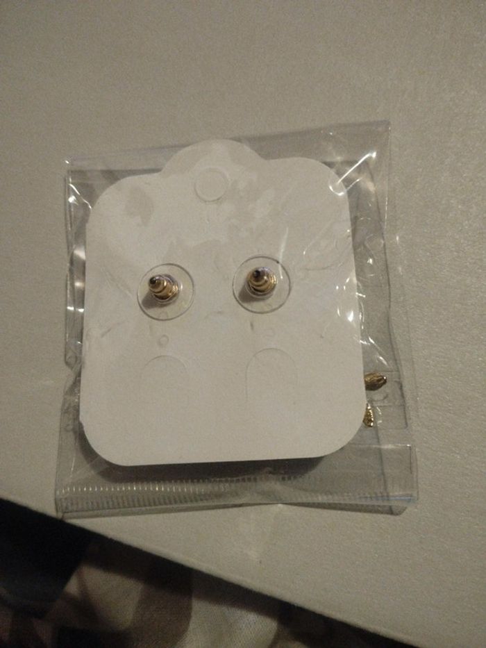Boucle d'oreille - photo numéro 2