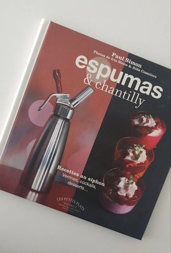 Livre espumas et chantilly