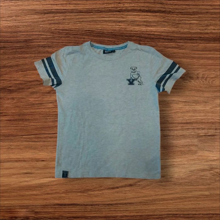 T shirt Yale