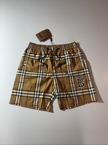 short Burberry