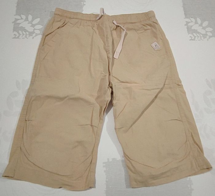 Pantacourt beige T : 6/7 ans