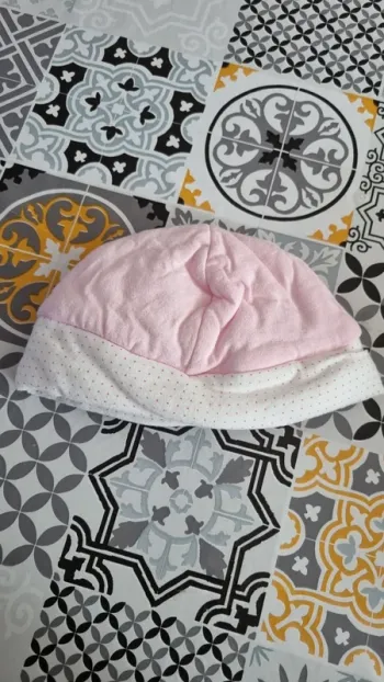 Bonnet taille 45 / 6-12mois