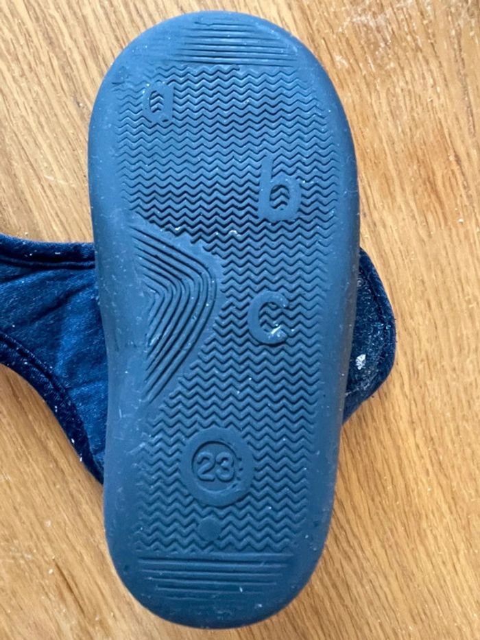 Chaussons garçon 23 - photo numéro 2