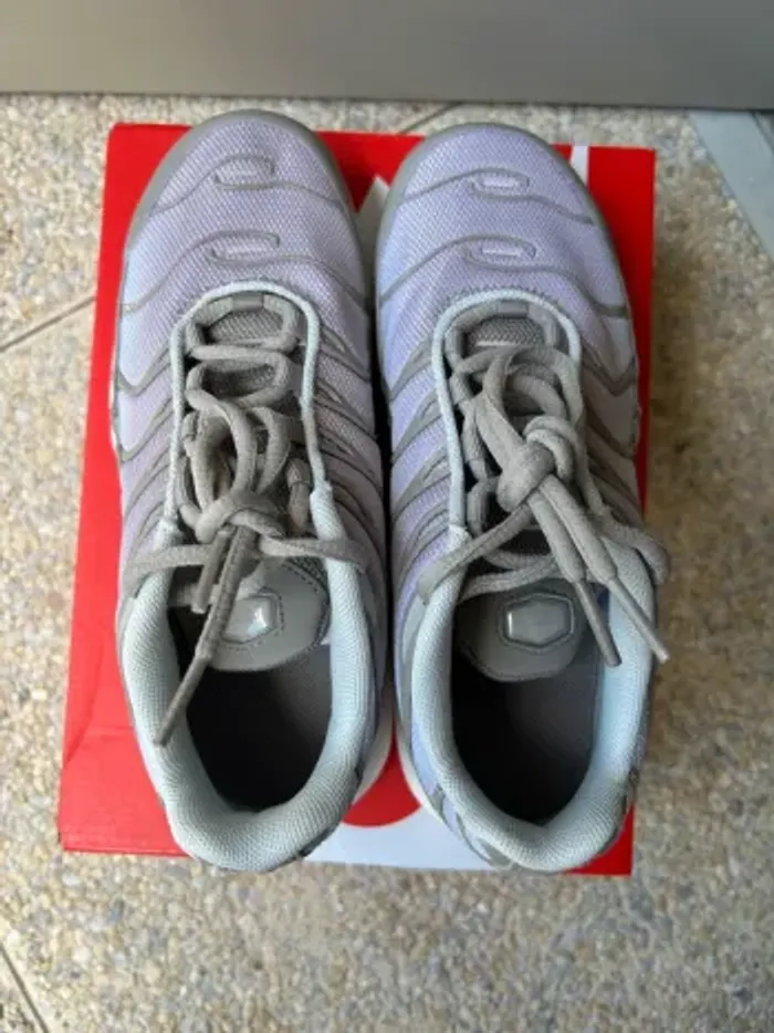 Chaussures Nike Air Max Plus TN enfant fille garçon - photo numéro 4
