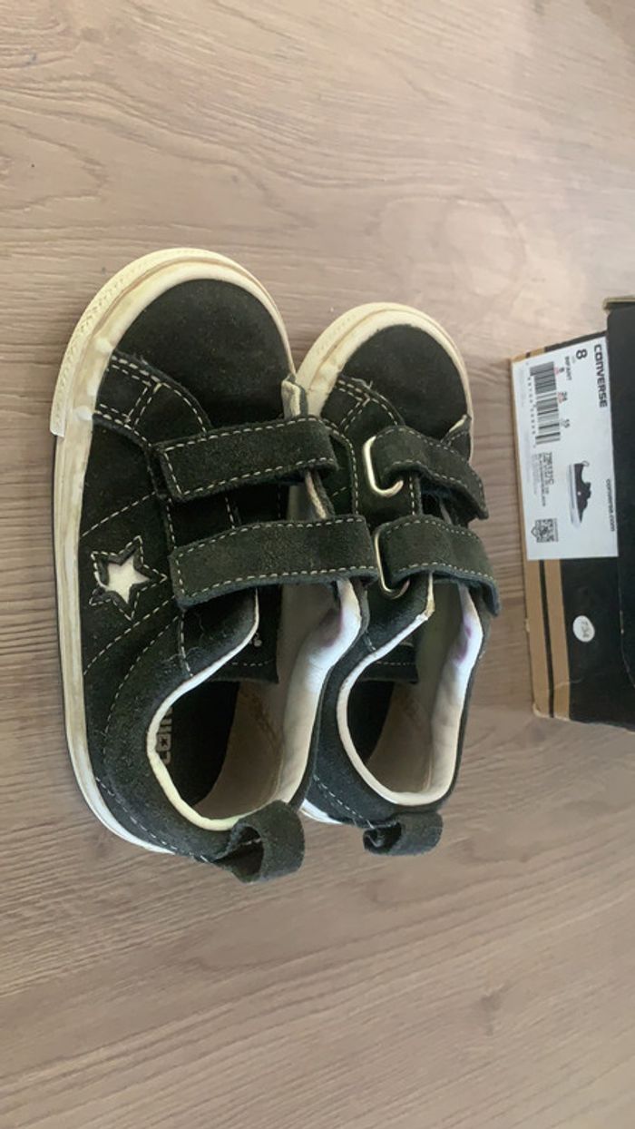 Converse noires pointure 24 - photo numéro 2