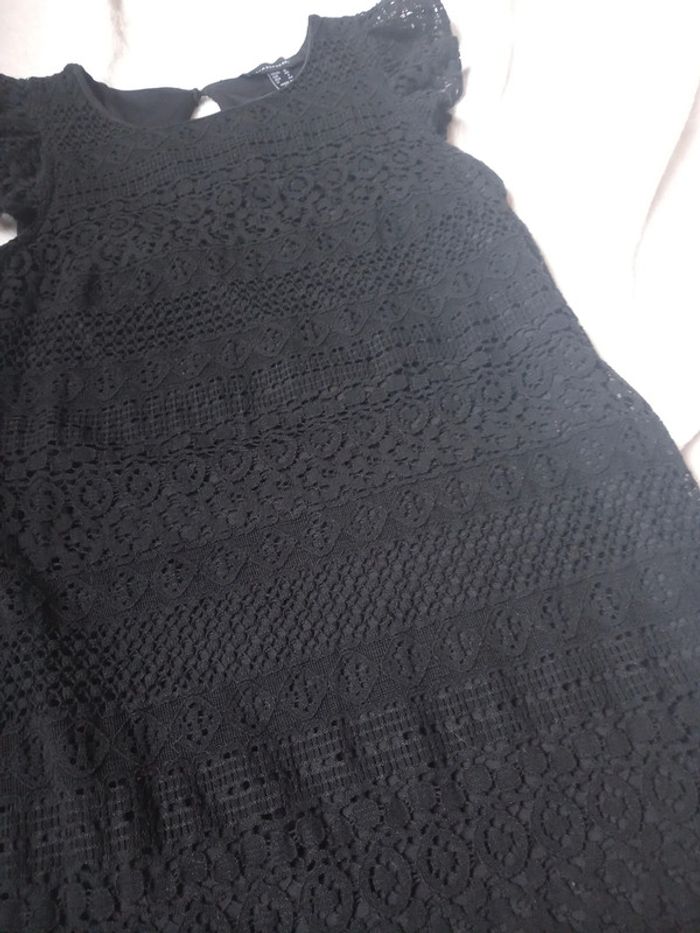 Robe noire courte style dentelle - photo numéro 4