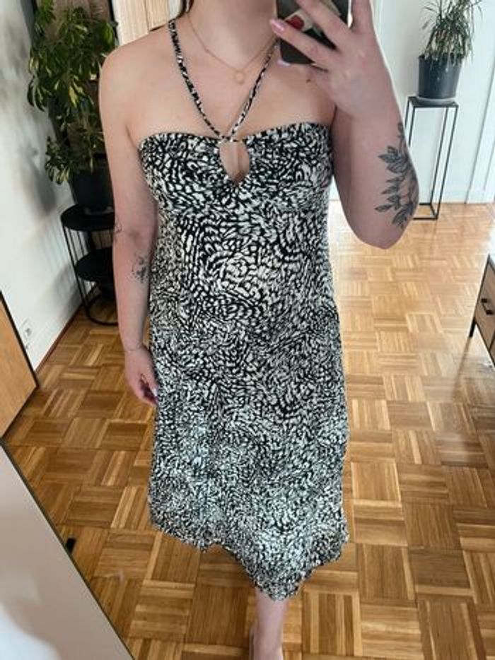Robe H&M 🍒 t38 - photo numéro 2