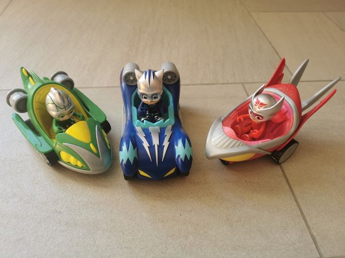 Pyjamasques - 3 voitures + 3 personnages