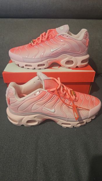 Basket nike tn neuf