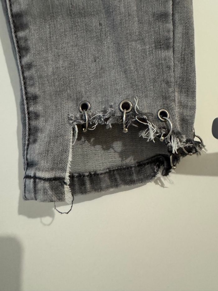 Jean avec anneau - photo numéro 2