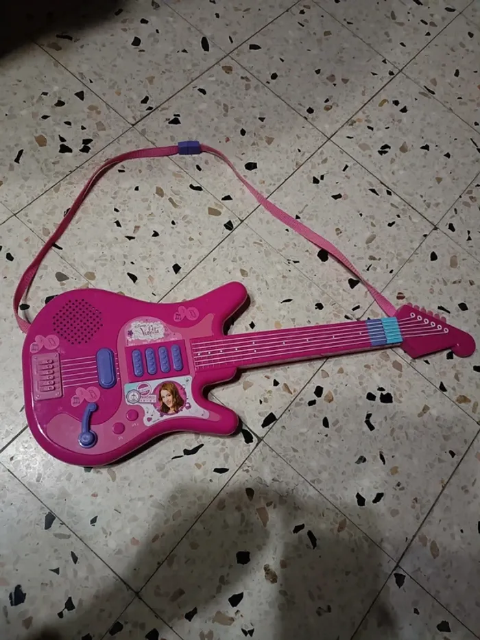 Guitare Violetta