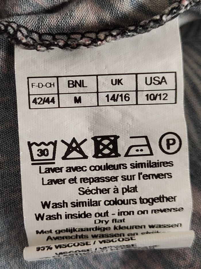 T-shirt Damart 42/44 - photo numéro 4