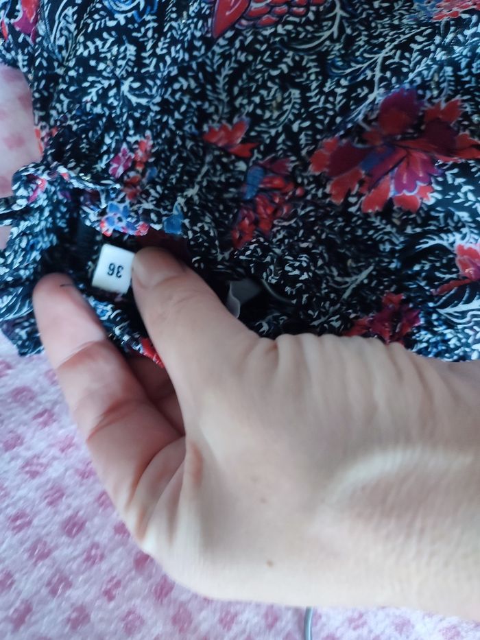 Jolie blouse fleurie Naf Naf - photo numéro 7