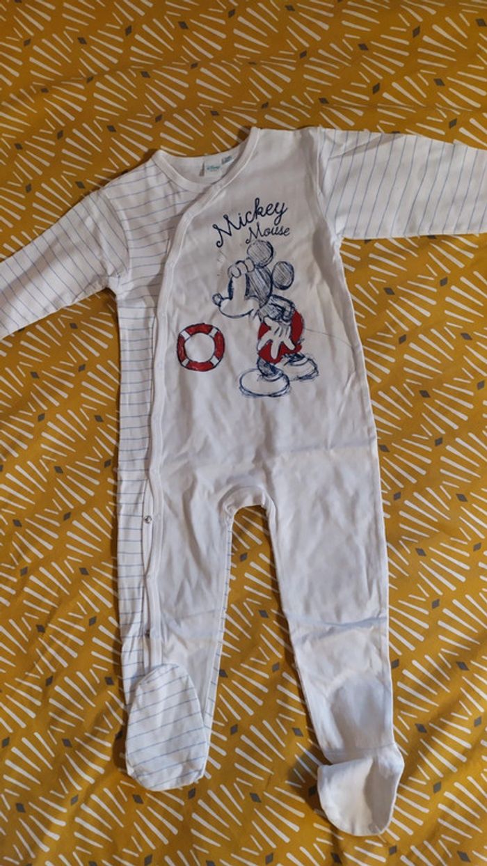Pyjama 18 mois neuf