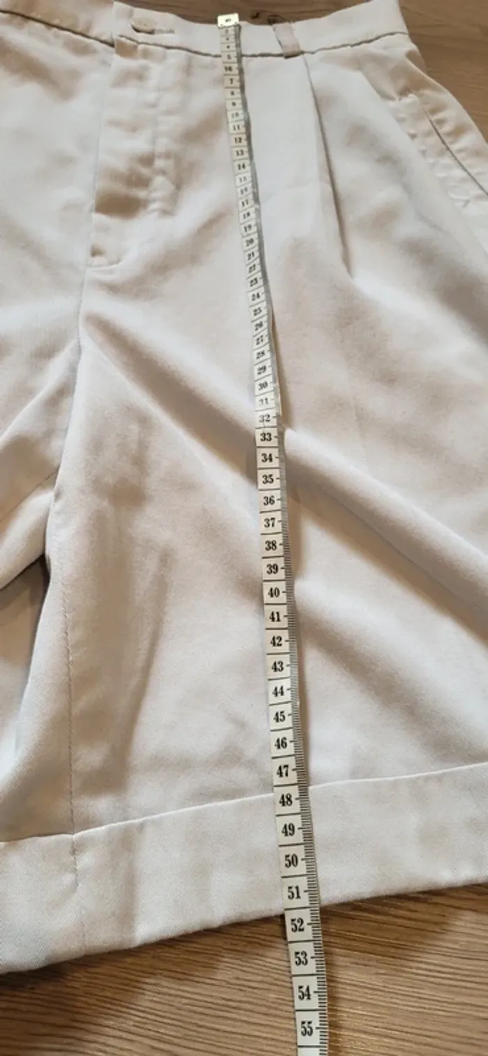 Bermuda homme Lacoste blanc taille 44 (taille petit, équiv. 38/M) - Très bon état - photo numéro 9