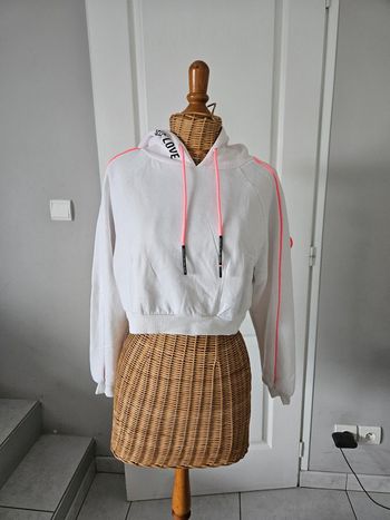 Sweat à capuche femme Jennyfer taille S chelo2