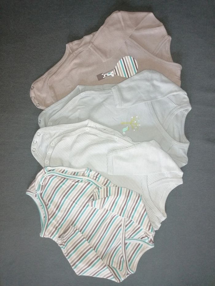 Lot de 4 bodies Vertbaudet 3mois