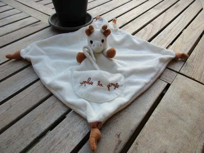 2 doudous carrés vulli sophie la girafe comme neufs - photo numéro 5