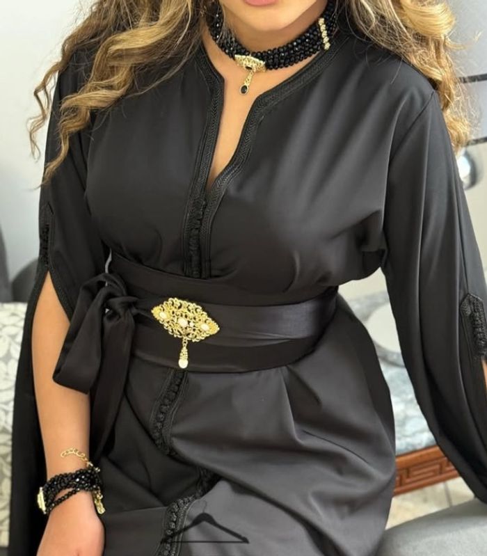 Caftan noir en mousseline - photo numéro 3