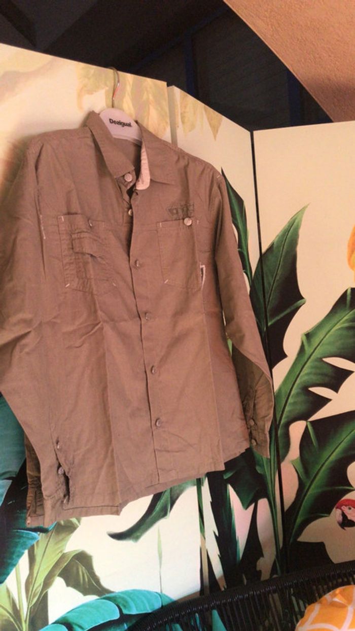 Chemise kaki style américaine taille 14 ans neuve - photo numéro 4