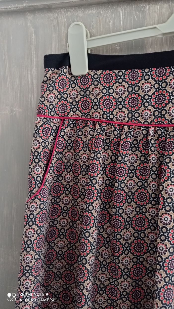 Jupe  Kookaï noire imprimée taille M comme neuve. - photo numéro 3