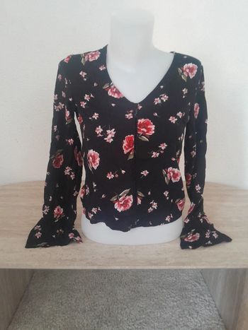 Blouse courte manches évasé 💫Divided 💫Taille 34