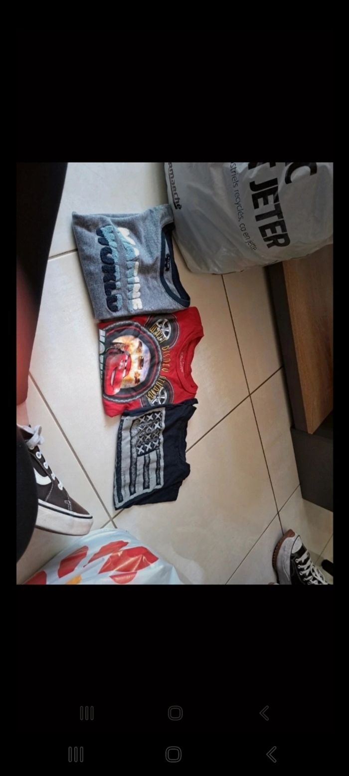 Lot 3 tee shirts manches longues garçons