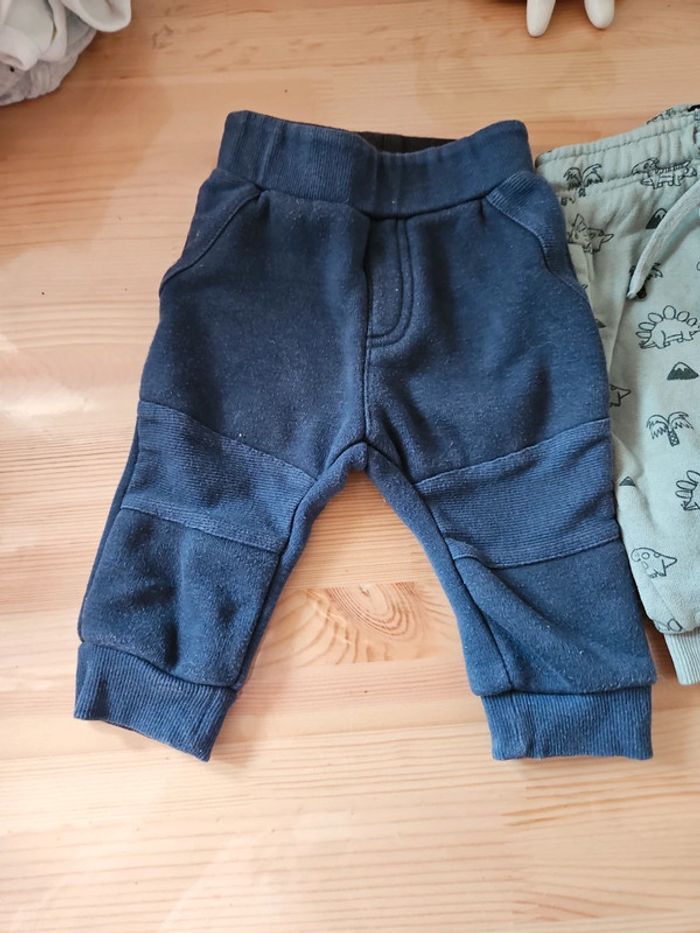 Lot jogging bébé garçon 3mois dinosaure - photo numéro 2