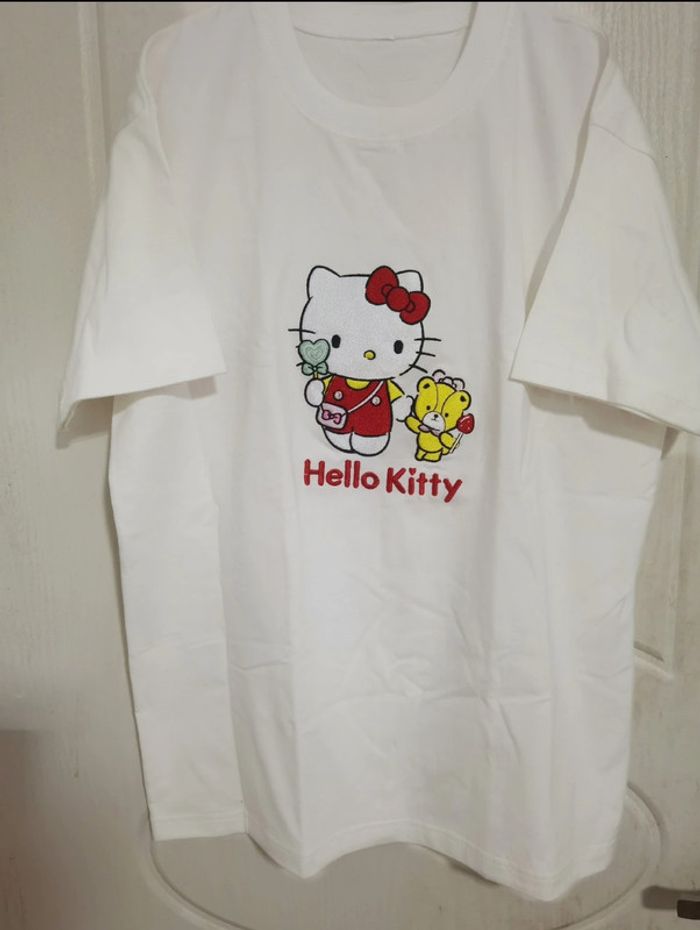 Top T-Shirt style Oversize brodé Sanrio Hello Kitty Cute Kawaii Cosplay Lolita - photo numéro 5