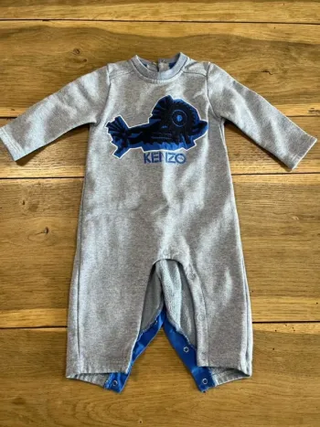 Combinaison grise et bleue Kenzo