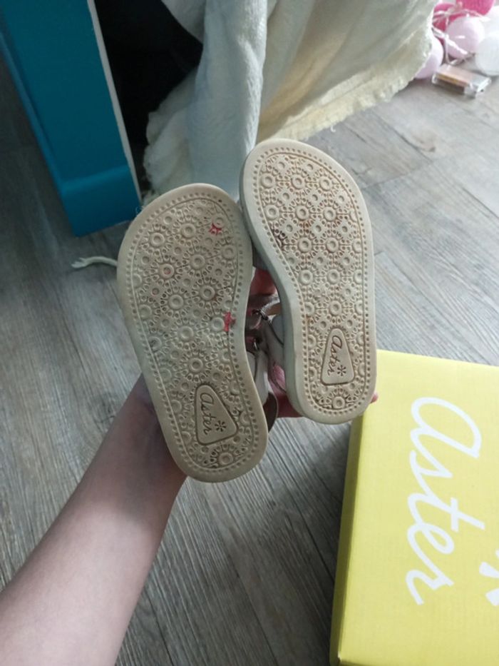 Nu pieds 24 - photo numéro 3