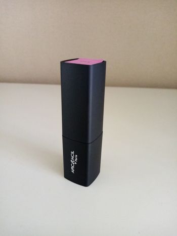 Rouge à lèvres (arcancil)
