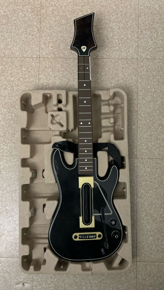 Jeu vidéo Guitare Hero Live  PS3 - photo numéro 2