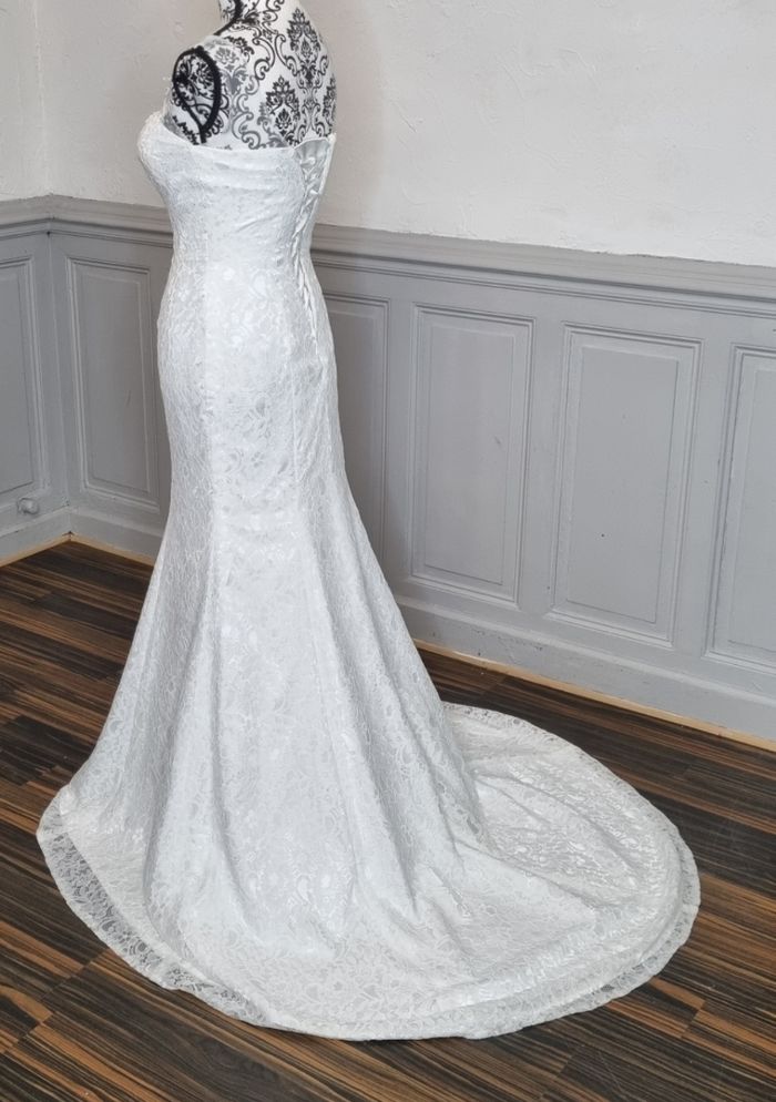 robe de mariee sirène dentelle blanche avec traîne Taille 38/40/42 - photo numéro 4