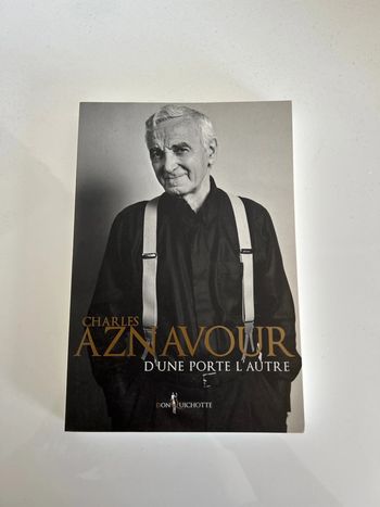 Livre Charles aznavour