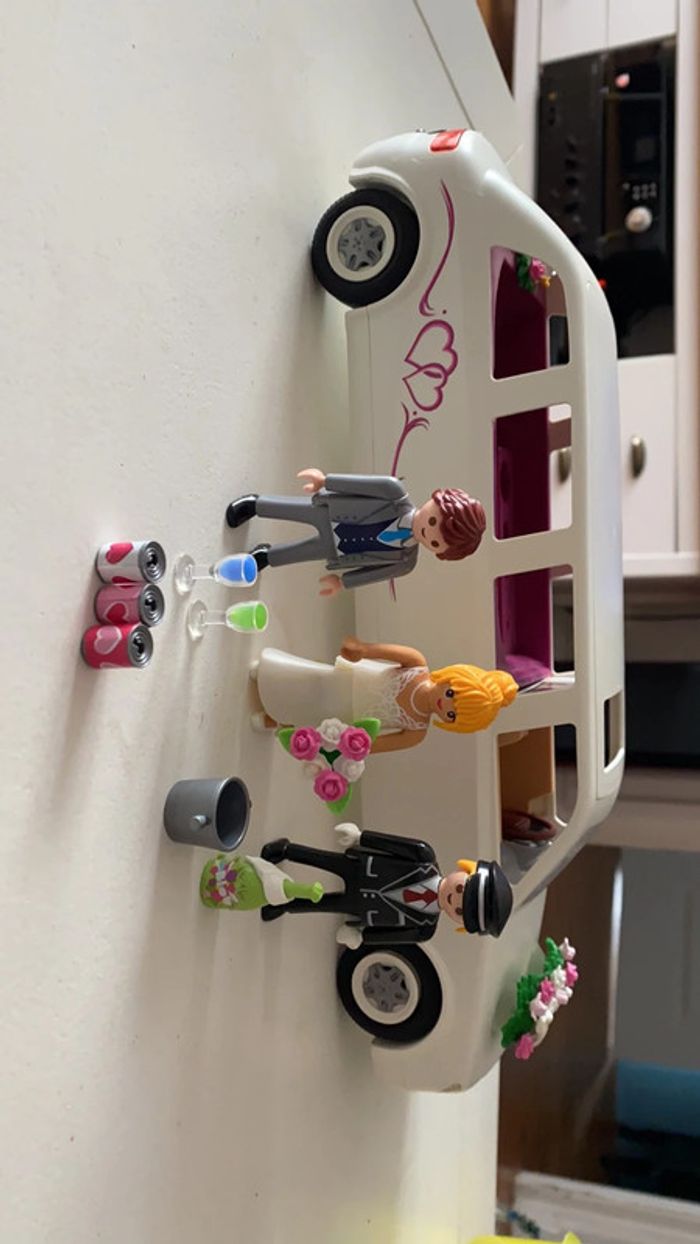 Limousine et ses mariés playmobil - photo numéro 2