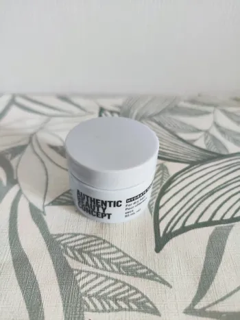 Authentic beauty concept masque hydratant pour cheveux secs 30ml à utiliser 12 mois après ouverture