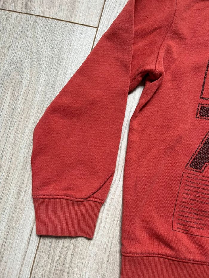 Pull sweat Kiabi 8 ans TBE - photo numéro 2