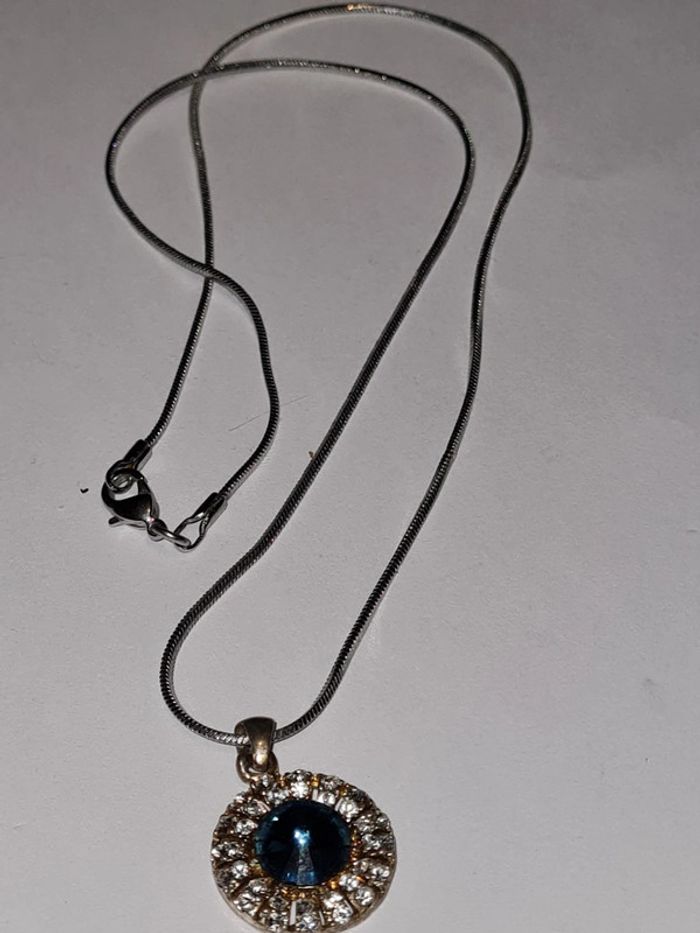Collier plus pendentif