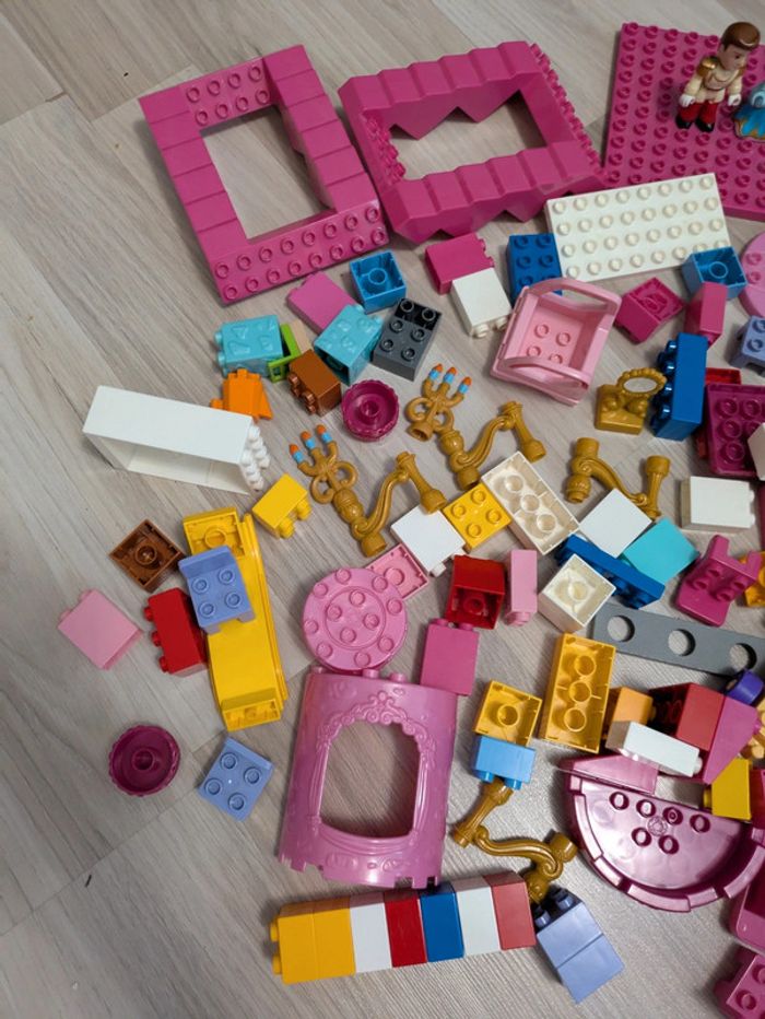 Énorme lot Lego Duplo princesse Hello Kitty - photo numéro 3