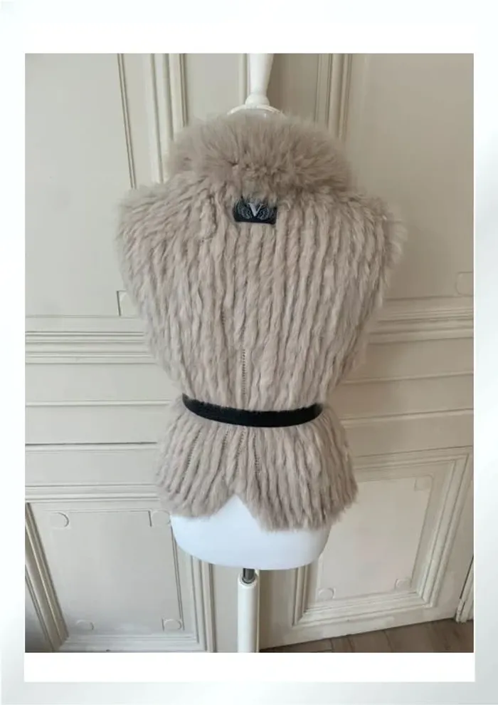 Gilet en fausse fourrure - photo numéro 4