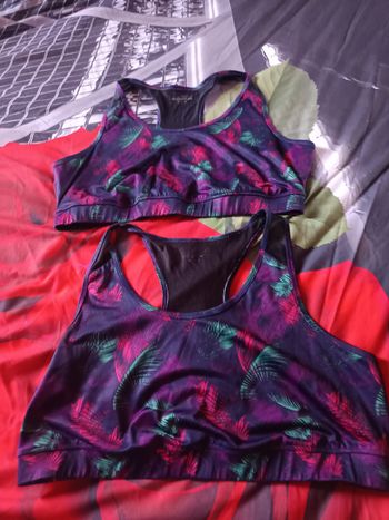 Lot de deux brassières de sport taille XL 