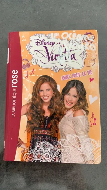 Livre bibliothèque rose violetta amies pour la vie