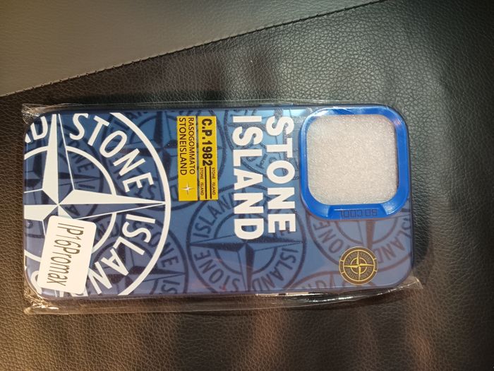 Coque stone island rose ip16 pro max