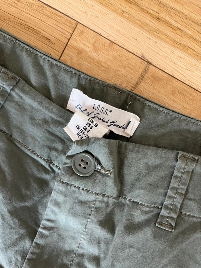 🌿 Pantalon chino kaki H&M – Taille 38 🌿 - photo numéro 2