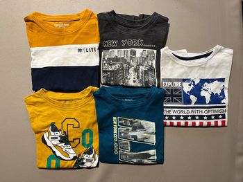 Lot t shirts manches longues 4-5 ans