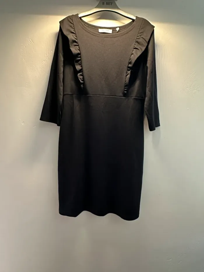 Belle petite robe noire NafNaf T L