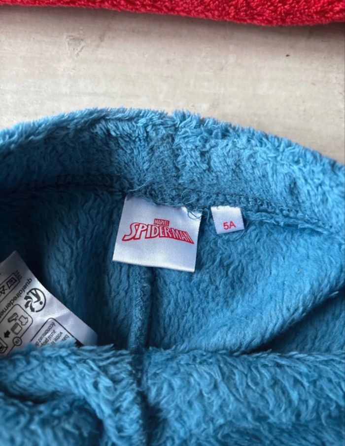 Pyjama polaire Spider-Man 5 ans - photo numéro 3